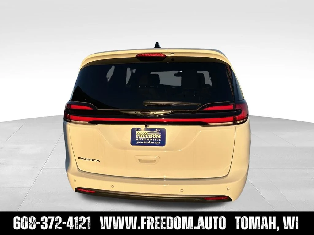 2026 Chrysler Pacifica Select - Photo 6