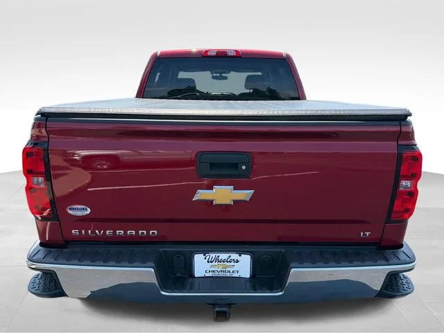 Used 2018 CAJUN RED TINTCOAT Chevrolet LT image 4