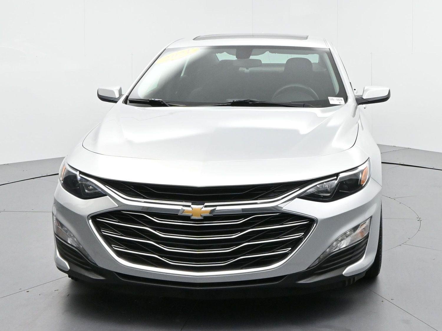 Used 2021 SILVER ICE METALLIC Chevrolet LT image 2