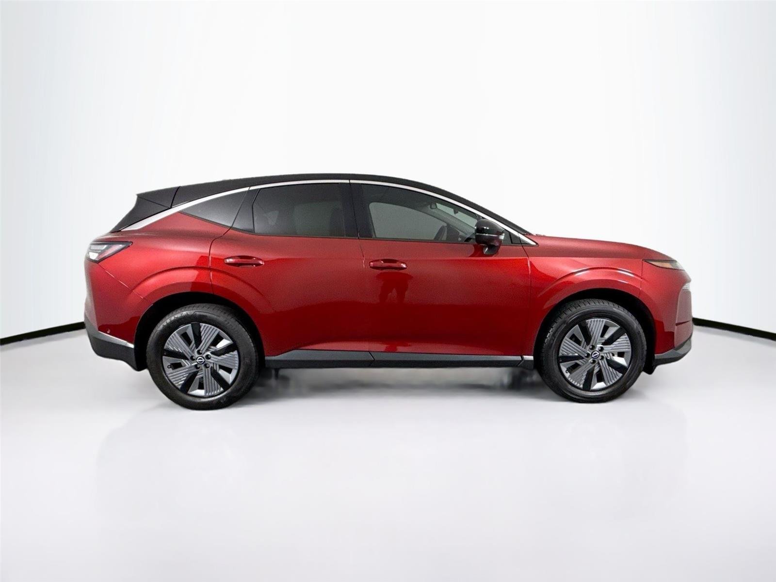 Used 2025 Scarlet Ember Tintcoat/Super Black Nissan SL image 10