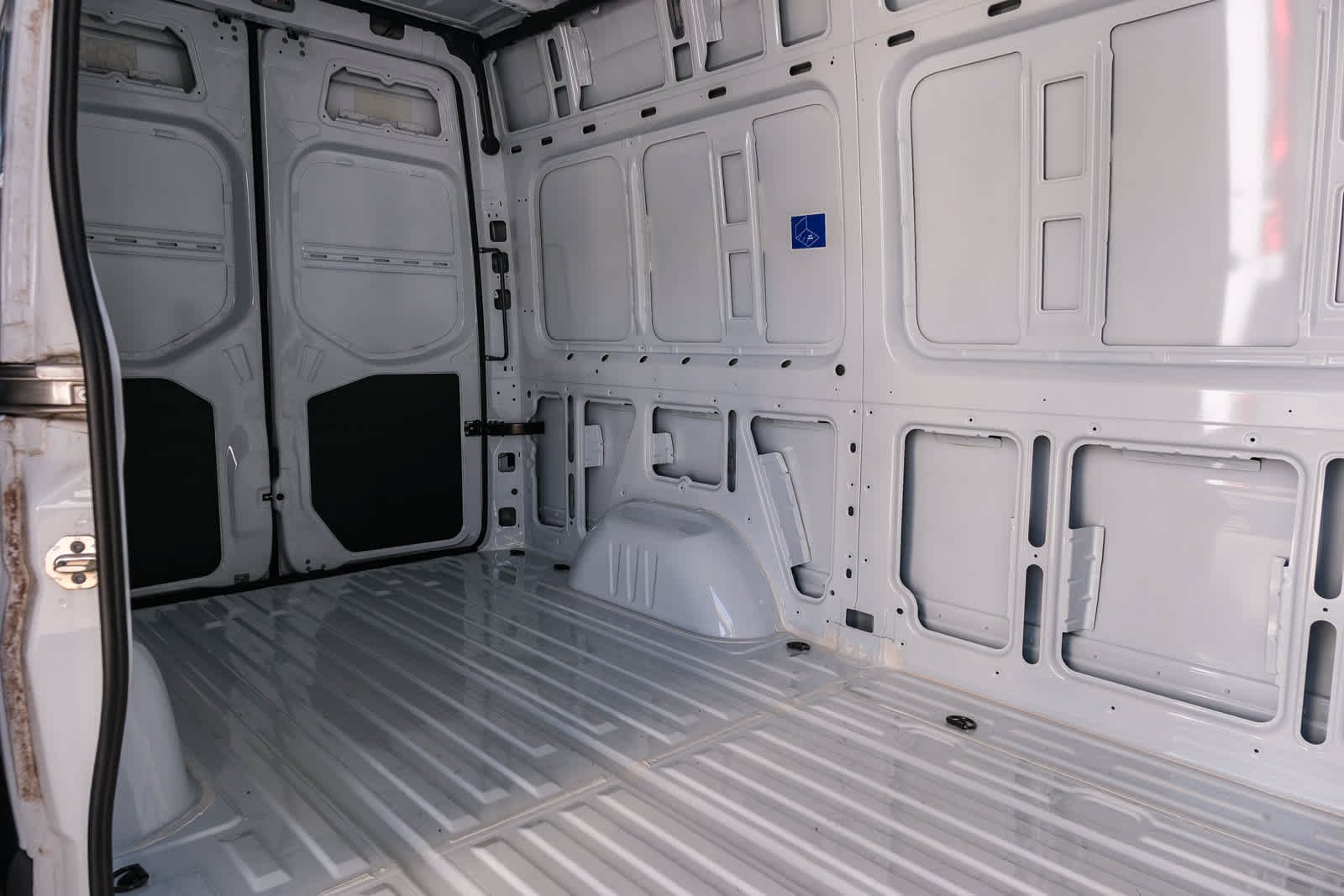 New 2025 Arctic+White Mercedes-Benz Cargo 144 WB  RWD 2.0L 4-Cylinder image 17