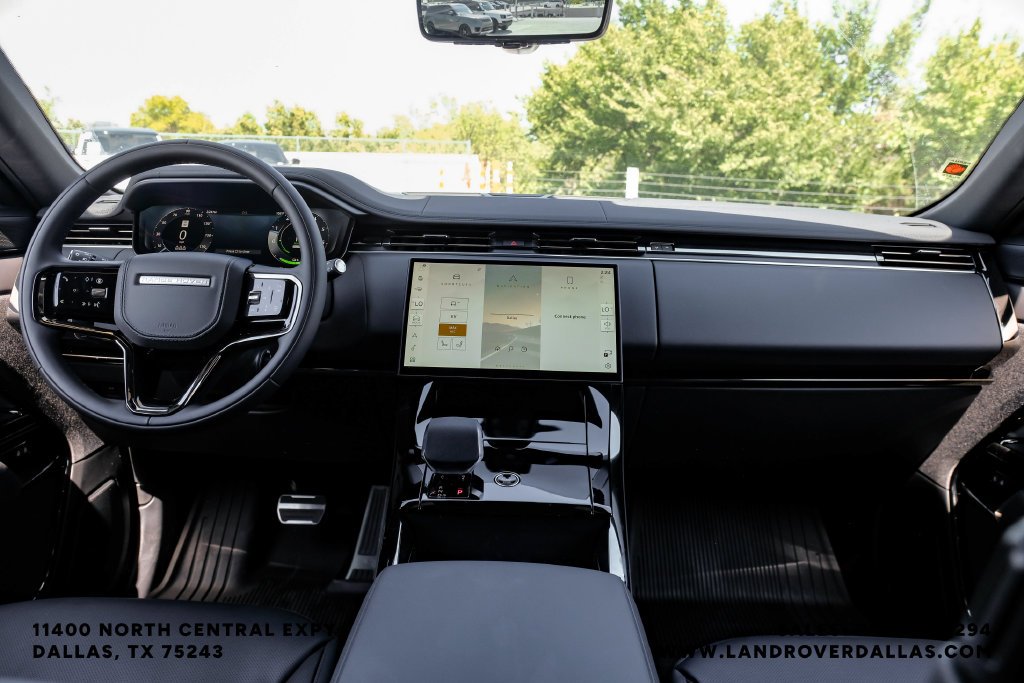 New 2026 Fuji White Land Rover Dynamic SE image 11