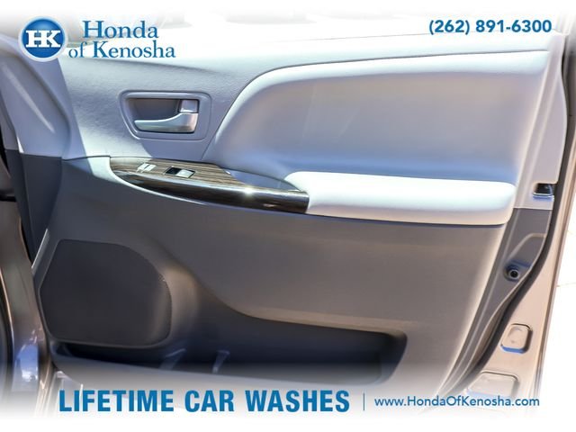 Used 2015 Predawn Gray Mica Toyota XLE image 28