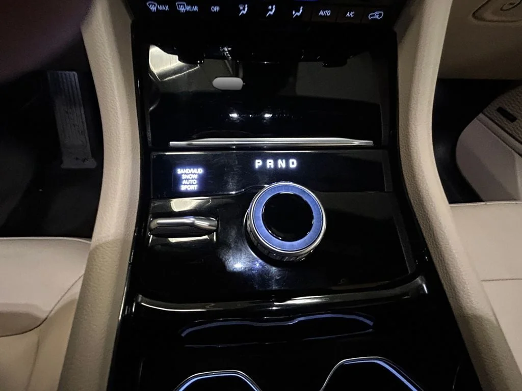 Used 2023 Bright White Jeep Limited image 11