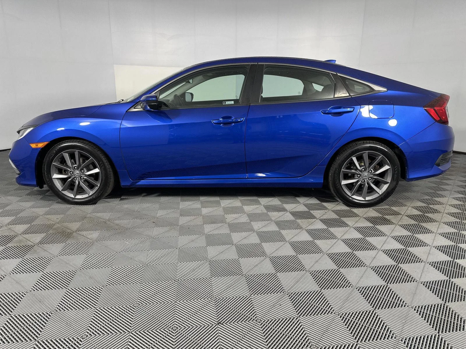 Used 2019 Aegean Blue Metallic Honda EX image 4