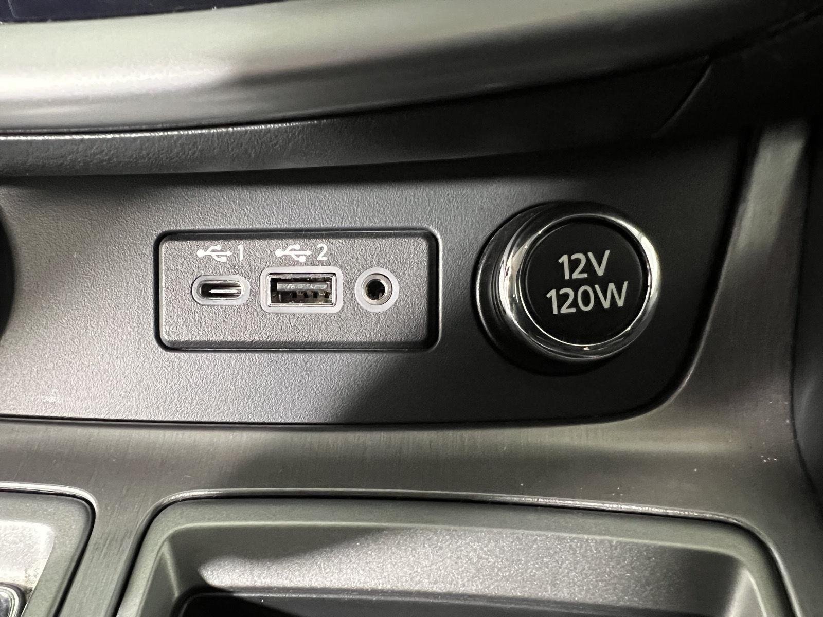Used 2022 Boulder Gray Pearl Nissan SV image 11