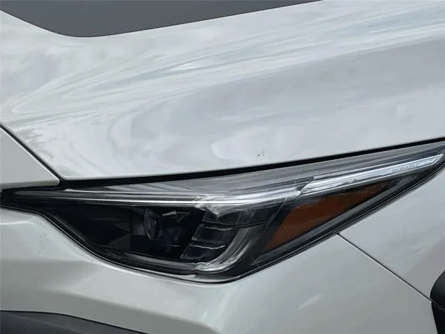 New 2026 CRYSTAL WHITE PEARL Subaru Wilderness image 9