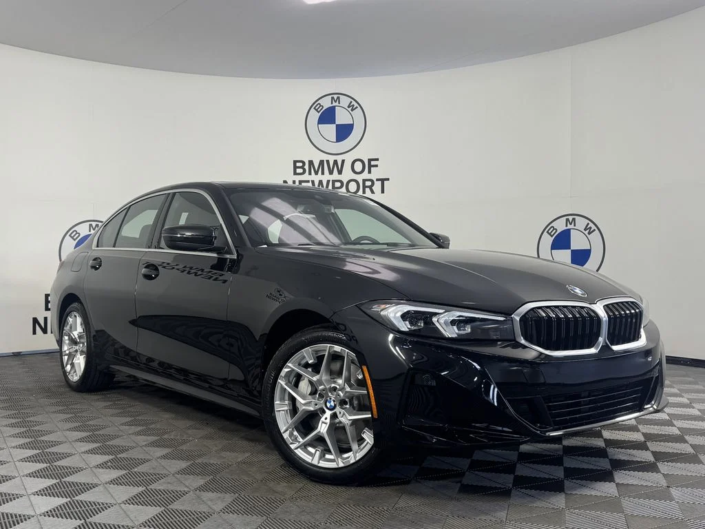 New 2026 Black Sapphire Metallic BMW 330i xDrive image 3