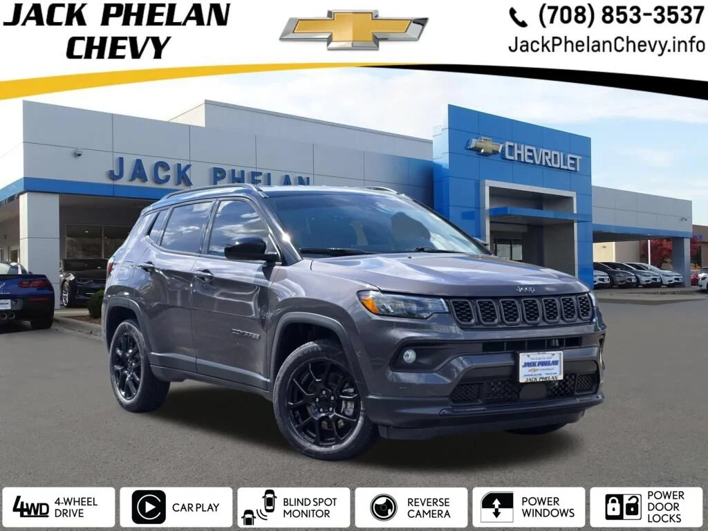 Used 2024 Gray Jeep Latitude 4x4 image 1