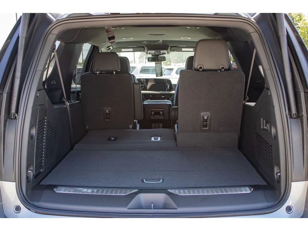 2026 Chevrolet Suburban Premier - Photo 14