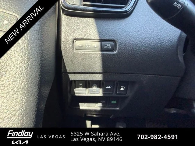Used 2019 Silver Nissan SV image 8