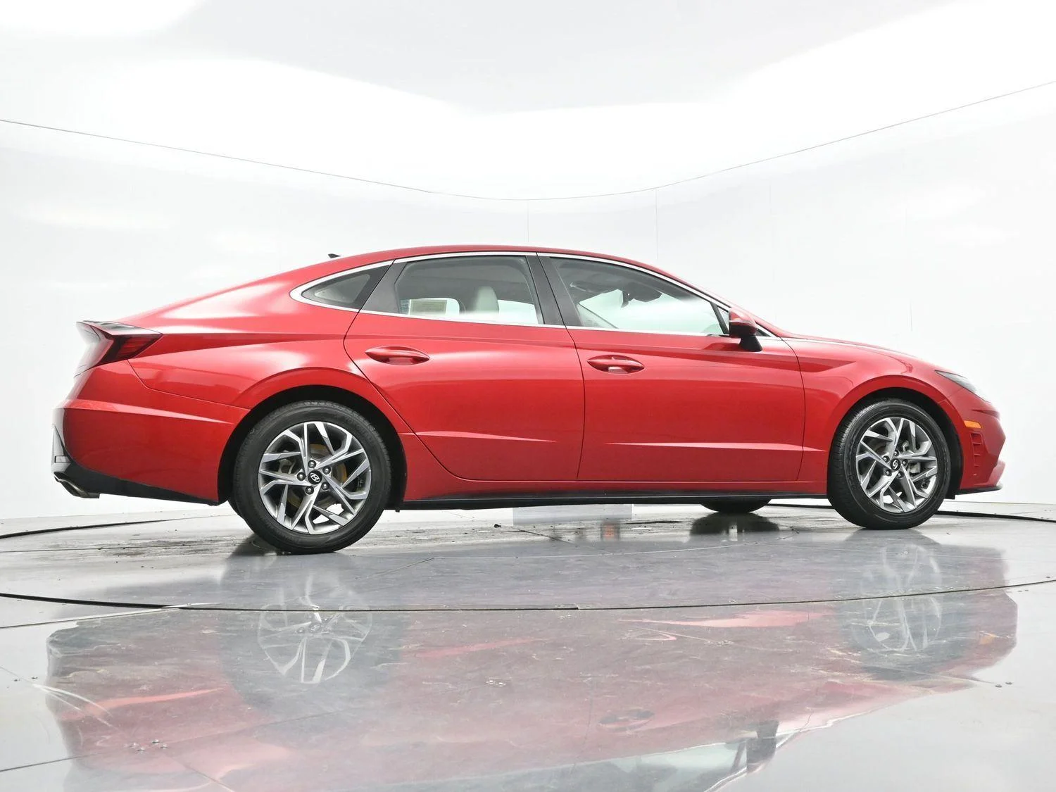 Used 2020  Hyundai SEL image 55