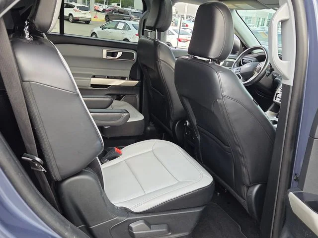 Used 2021 Blue Ford XLT image 15