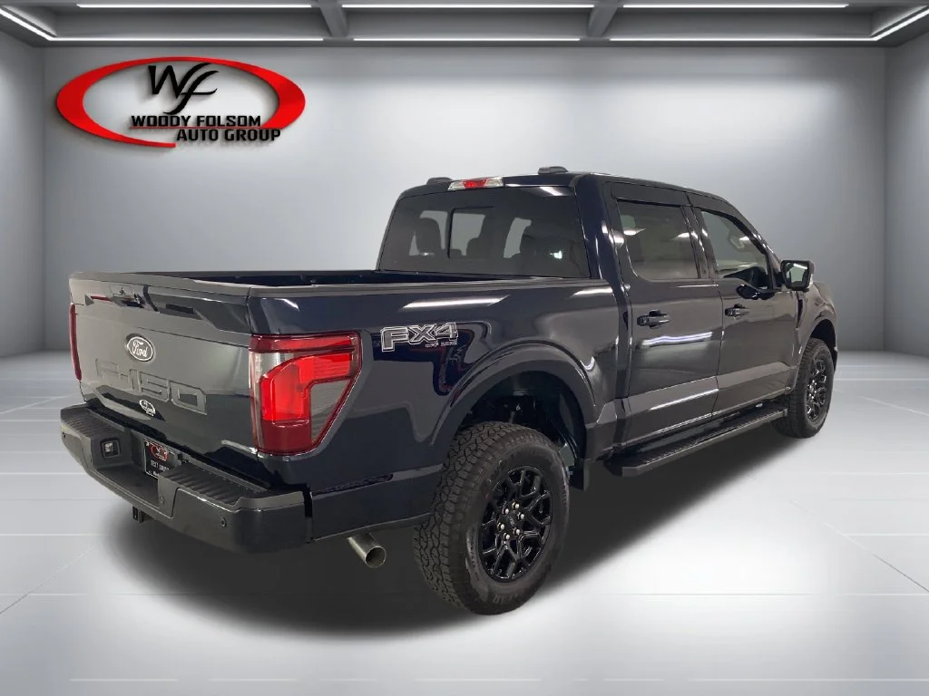 New 2026 Blue Ford XLT image 6