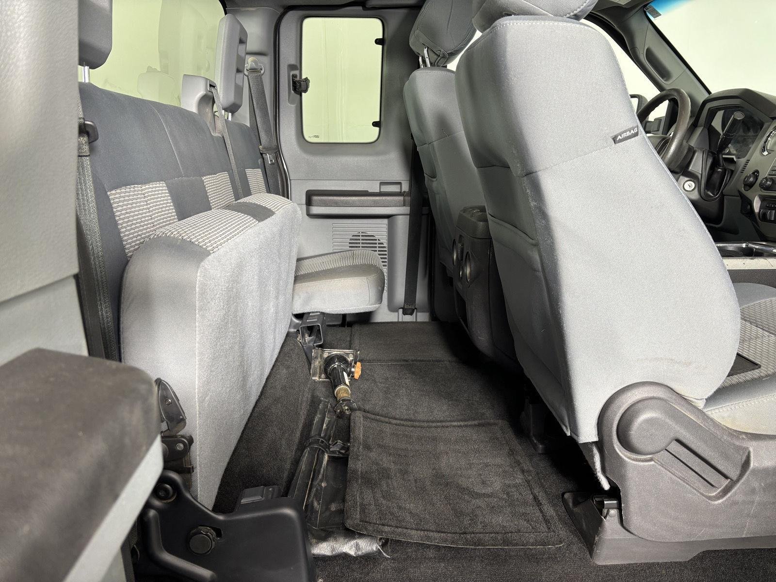 Used 2014 Sterling Gray Metallic Ford XLT image 18