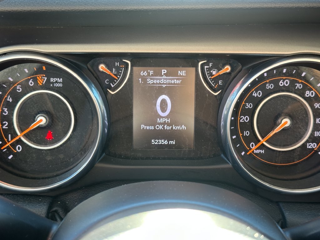 Used 2018 White Jeep Unlimited Sport image 13