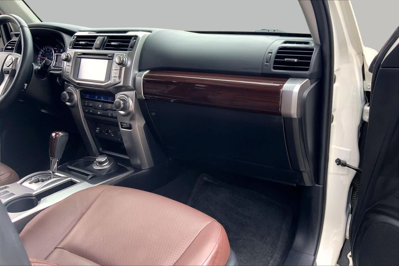 Used 2018 Blizzard Pearl Toyota Limited image 19
