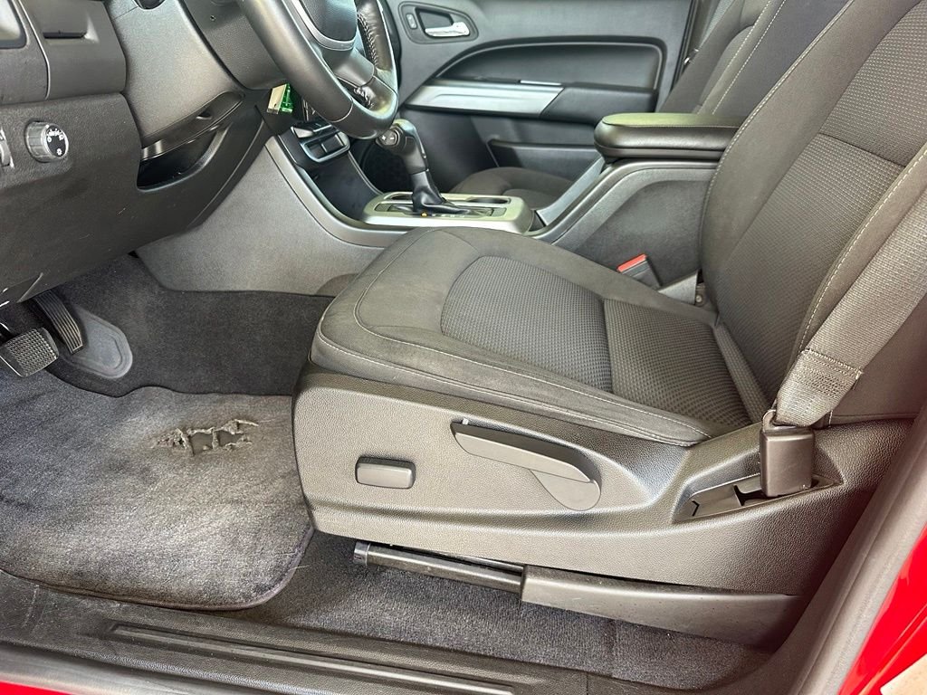 Used 2019 Red Chevrolet LT image 13