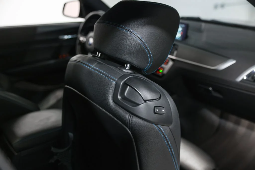Used 2018 White BMW Base image 27
