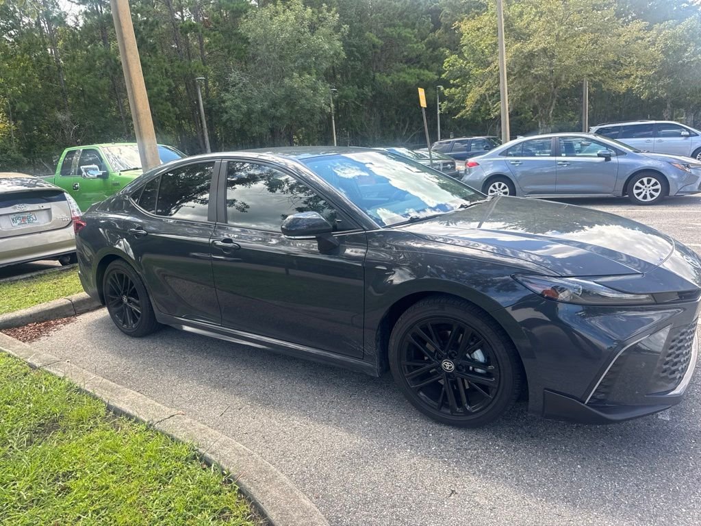 Certified Used 2025  Toyota SE image 4