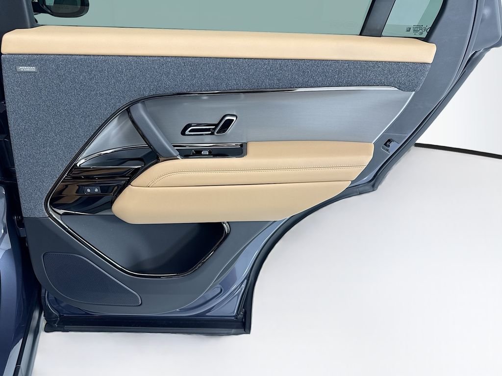 New 2026 Varesine Blue Land Rover SE image 26