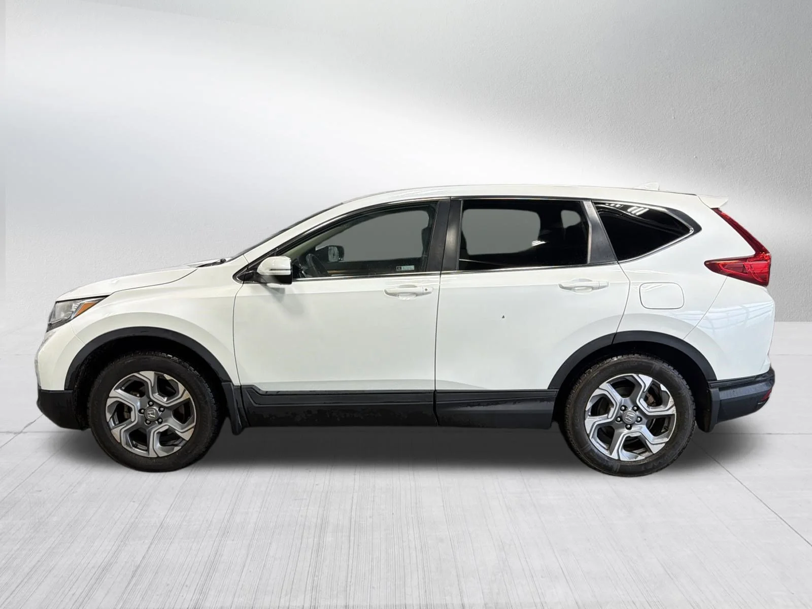 Used 2018  Honda EX image 4