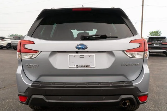 Used 2023 Silver Subaru Limited image 7