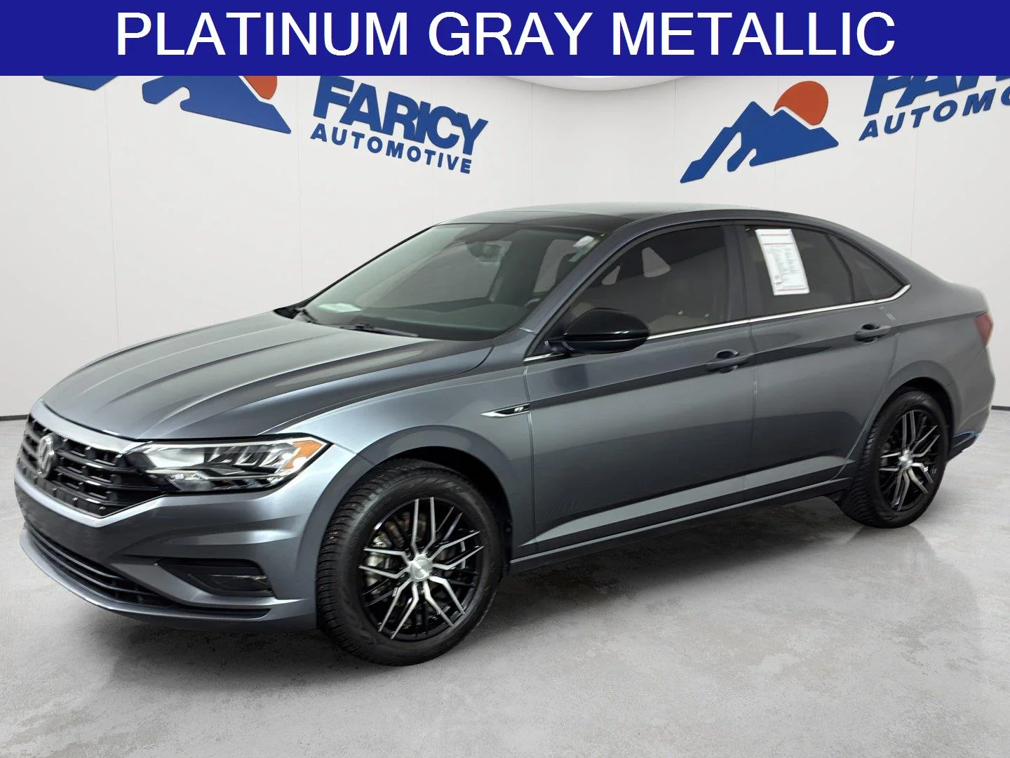 Used 2019 Platinum Gray Metallic Volkswagen R-Line image 1