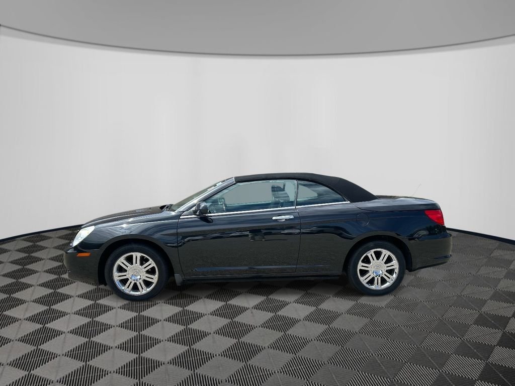 Used 2009 Black Chrysler Limited image 2