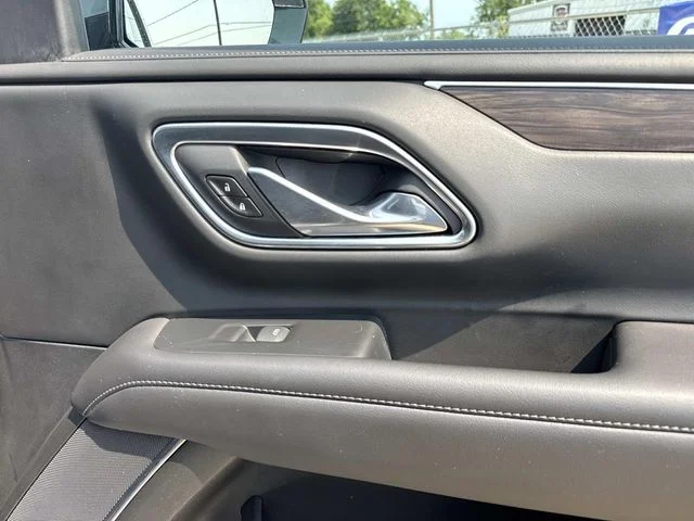 Used 2021 Gray Chevrolet LT image 28