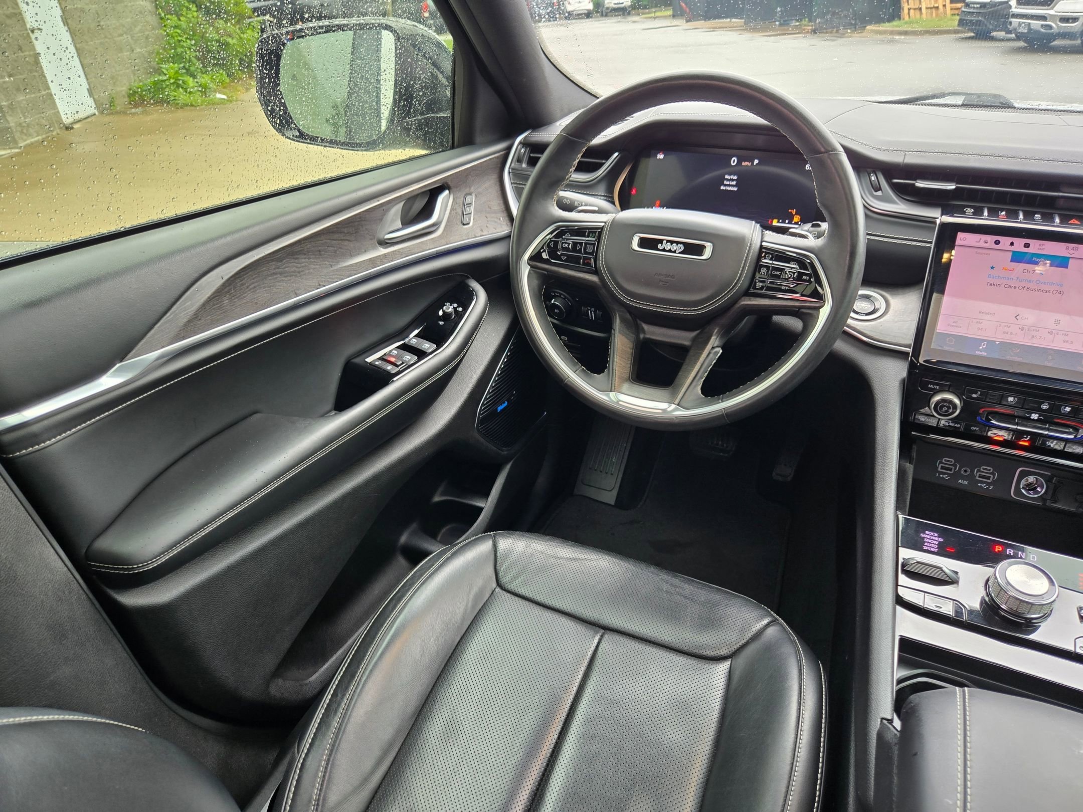 Used 2022 Silver Zynith Jeep Overland image 9