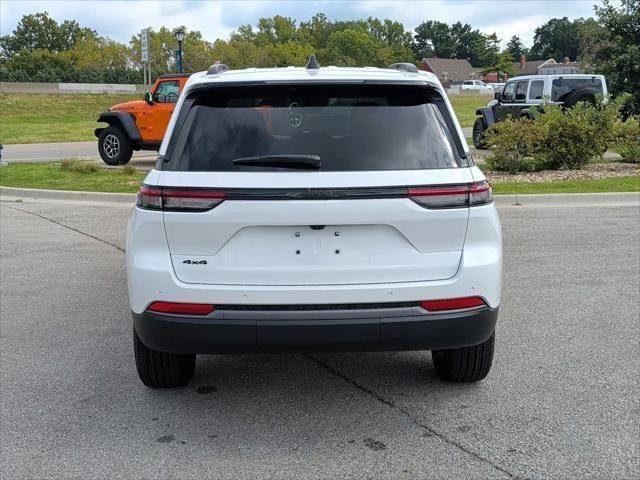 New 2027 Bright White Clear-Coat Paint Jeep Altitude image 12