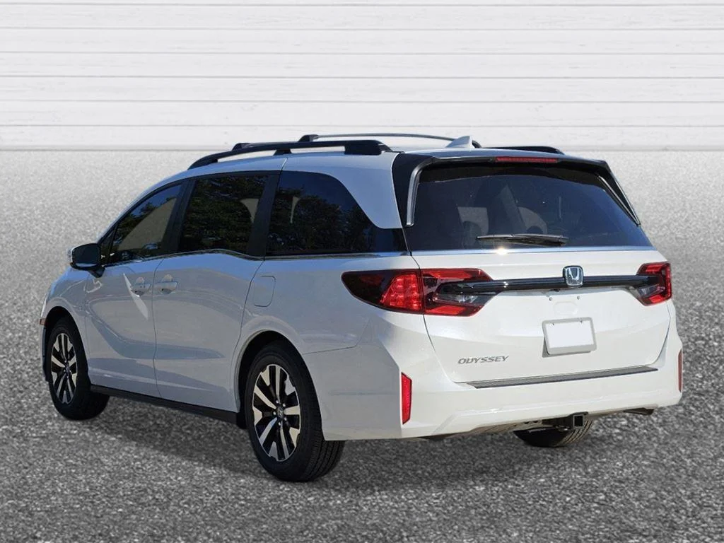 New 2026 Platinum White Pearl Honda EX-L image 2