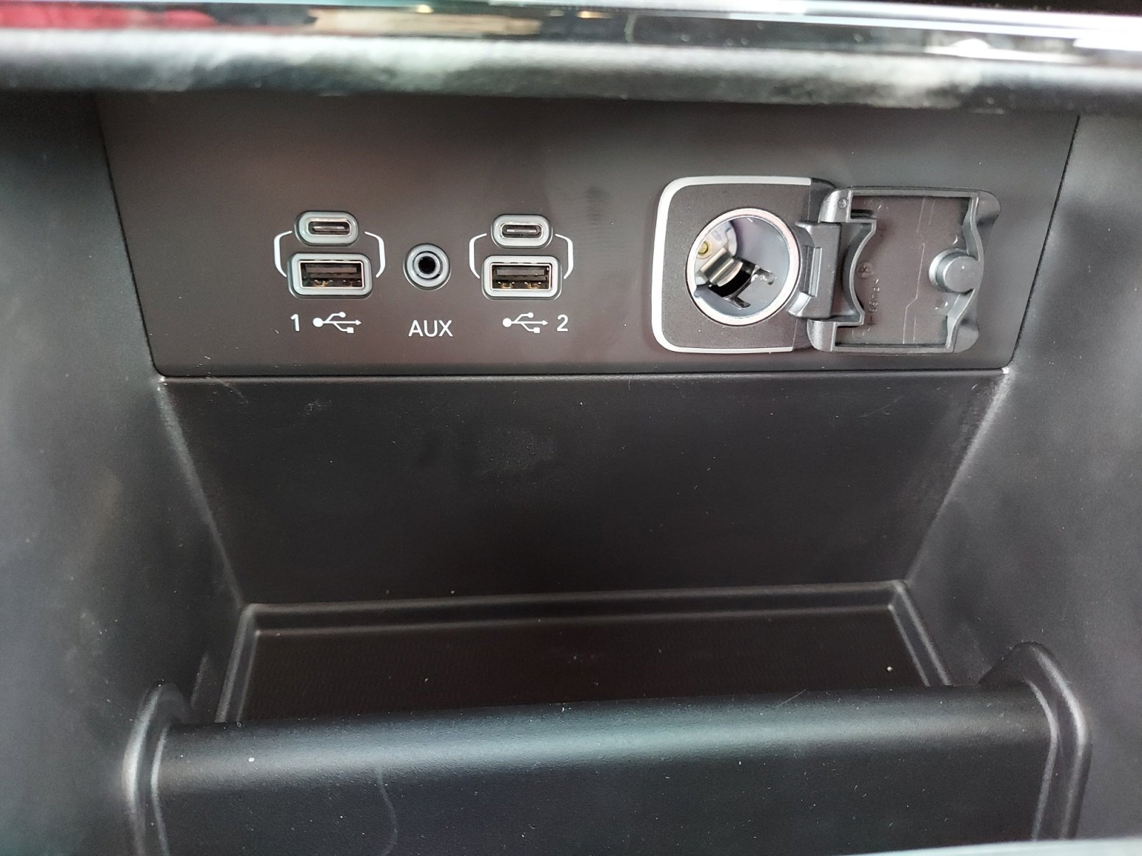 New 2026 Diamond Black Crystal Pearlcoat Jeep Limited image 20