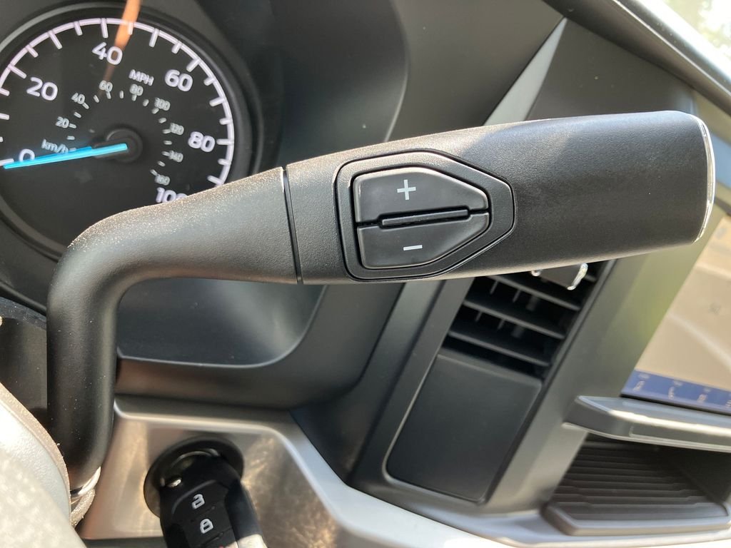 2025 Ford F-350 Super Duty Chassis Cab XL - Photo 26