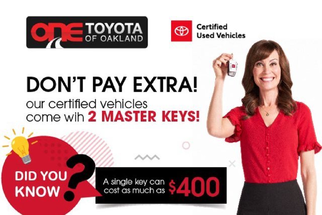 Used 2023 Silver Toyota XLE image 8
