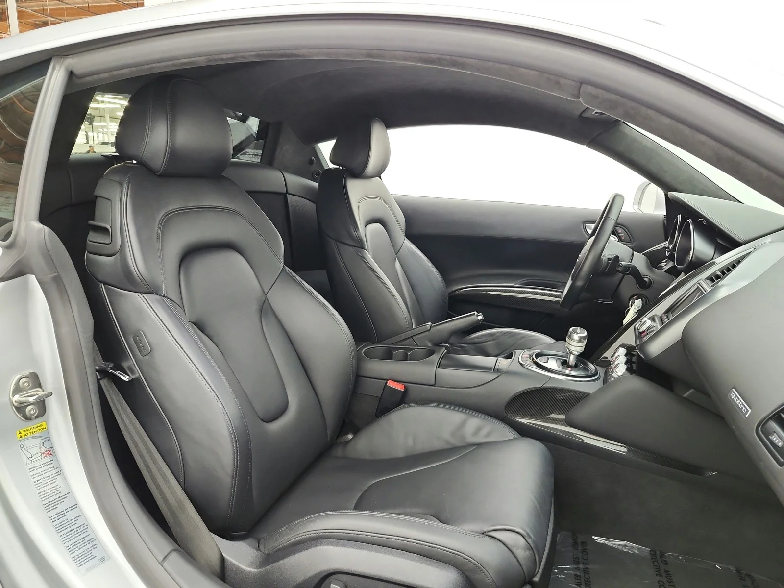 Used 2010 Ice Silver Metallic With Apollo Silver Sideblades Audi 2dr Cpe Auto quattro 4.2L image 17