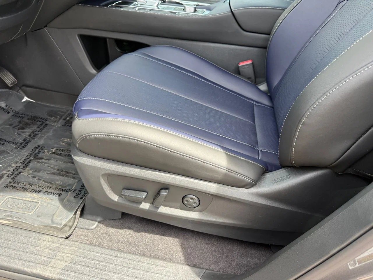 New 2026 GRAPHITE SHADOW INFINITI Sport AWD image 12
