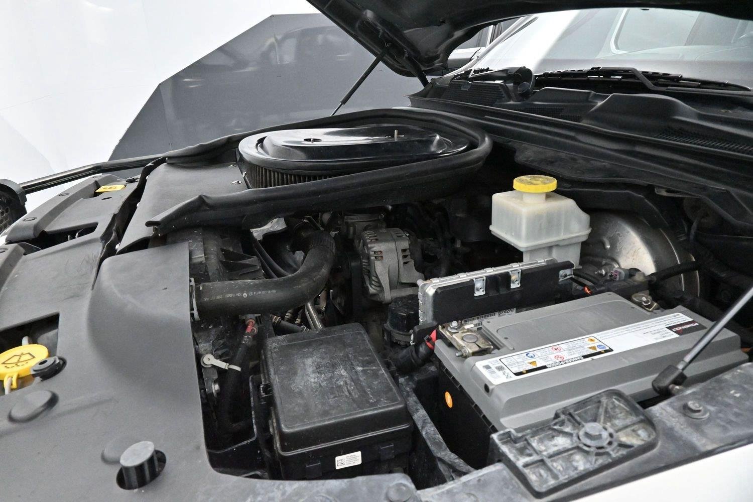 Used 2019 Granite Crystal Metallic Clearcoat Ram Limited image 40