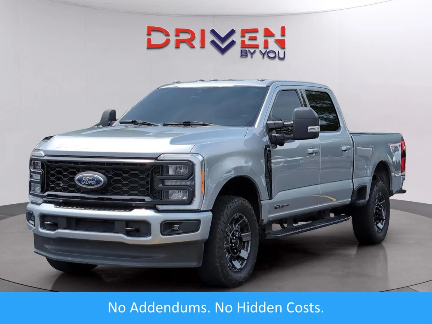 Used 2023 Iconic Silver Ford XLT image 1
