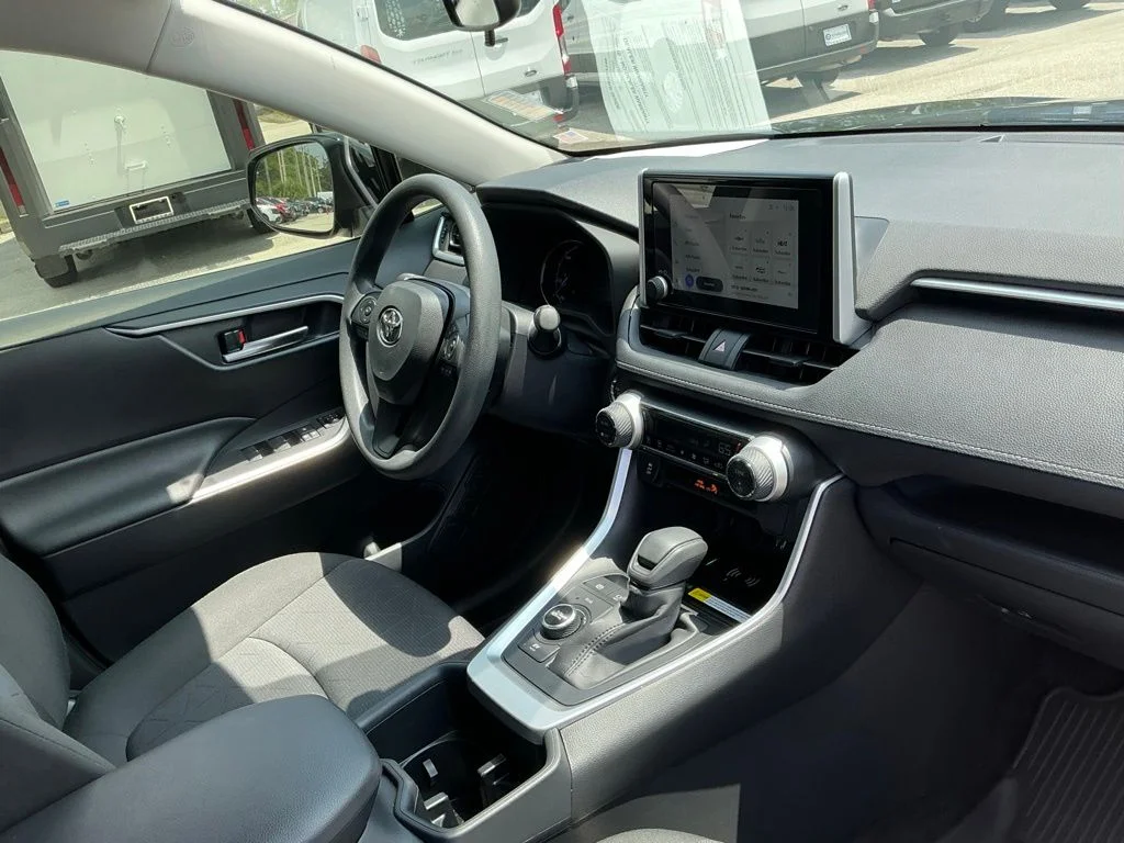 Used 2025 Black Toyota XLE image 18