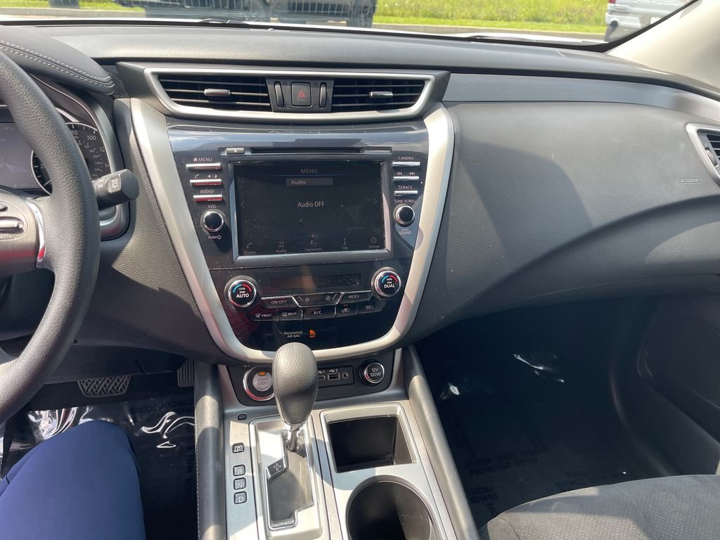 Used 2020 White Nissan S image 20
