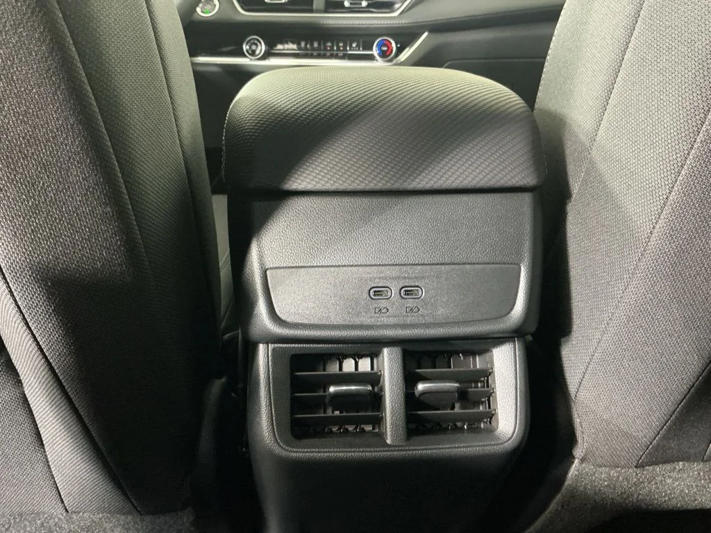 New 2027 White Chevrolet LT image 15