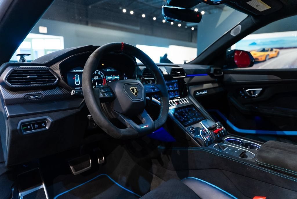 Used 2024 Blu Cepheus Metallic Lamborghini Performante image 15