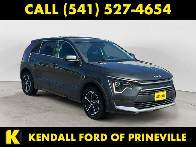 Used 2023 Gray Kia LX image 7
