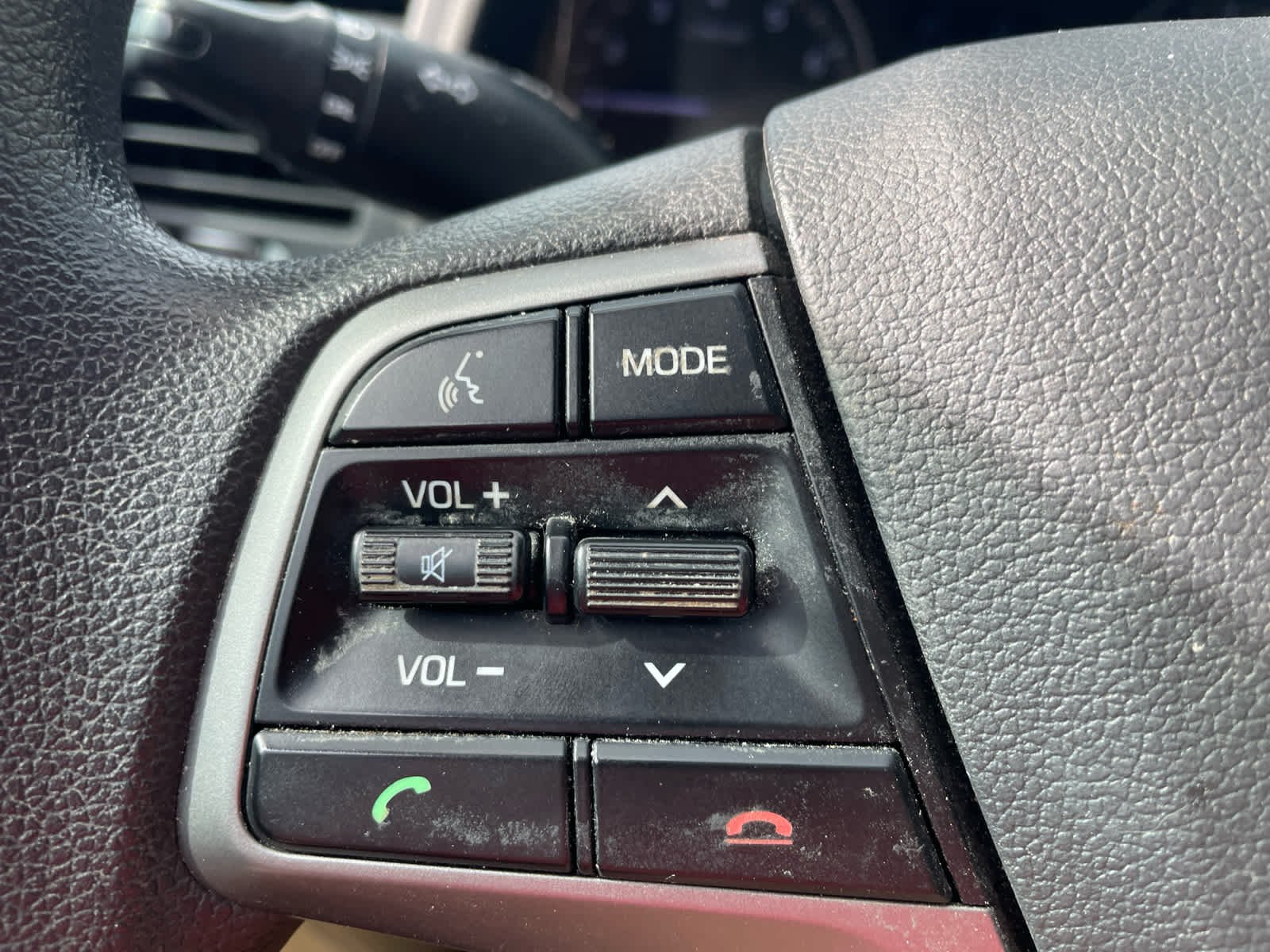 Used 2018 Electric Blue Metallic Hyundai SE image 12