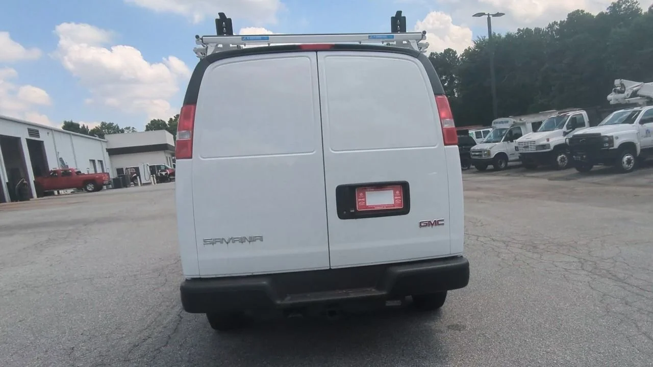 2025 GMC Savana Cargo Work Van - Photo 7