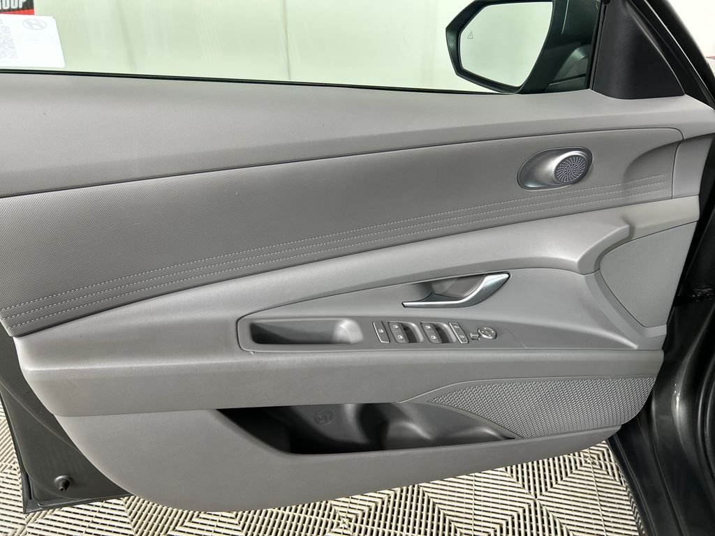 Used 2024 Gray Hyundai SEL image 11