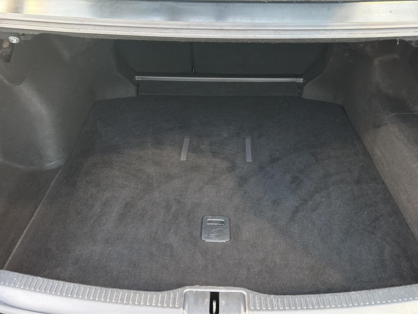 2025 Toyota Crown XLE - Photo 34