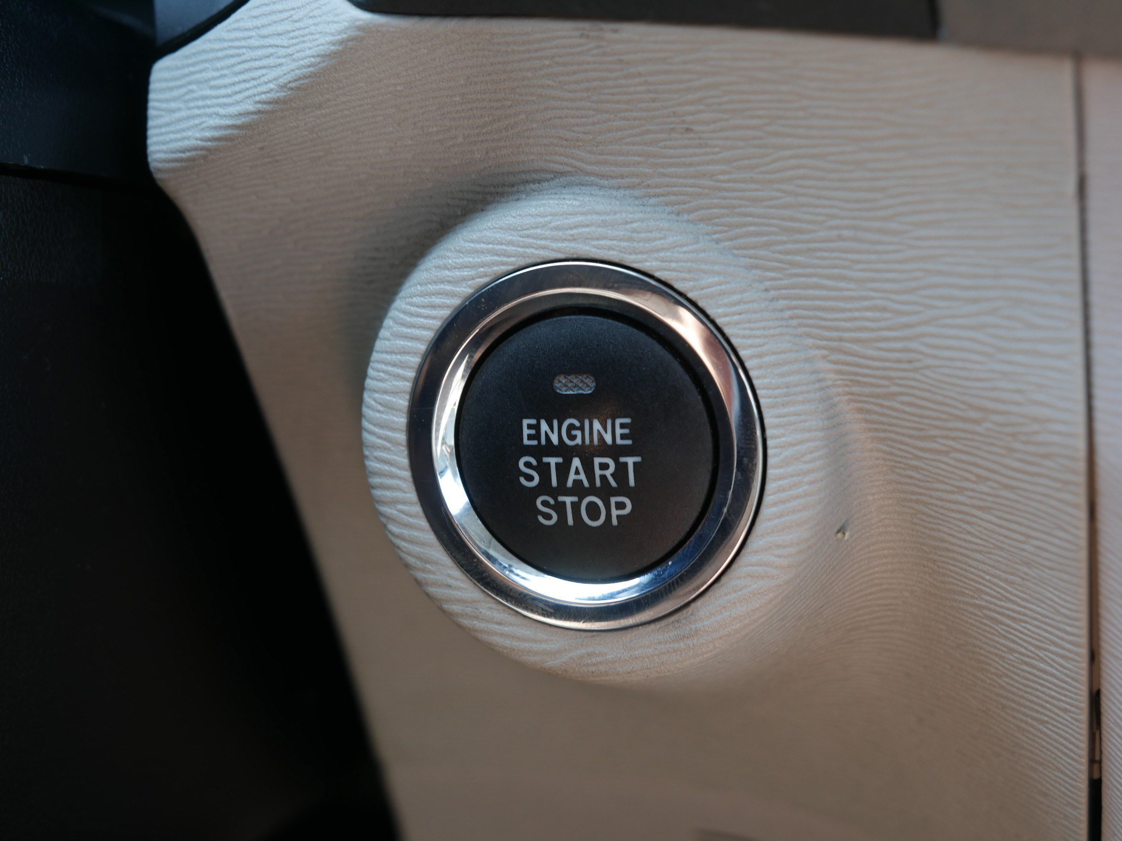 Used 2015 Celestial Silver Metallic Toyota Limited image 29